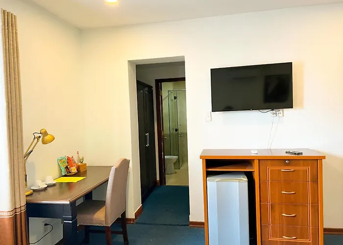 Pet Friendly hotel: Legacy Hotel