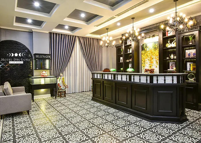 Del Luna Boutique