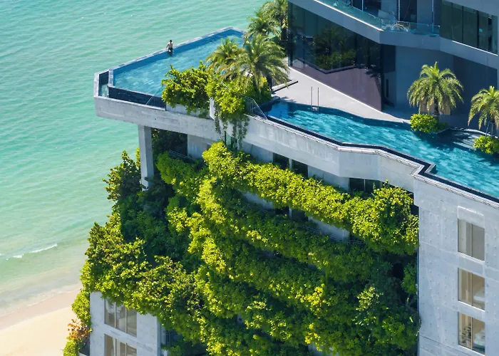 5 star hotels M Danang